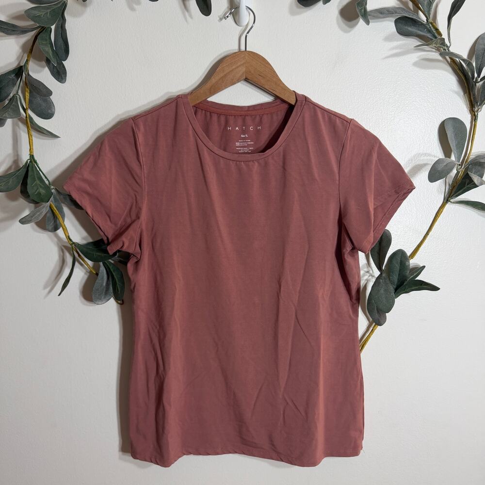 Hatch Mauve Tee